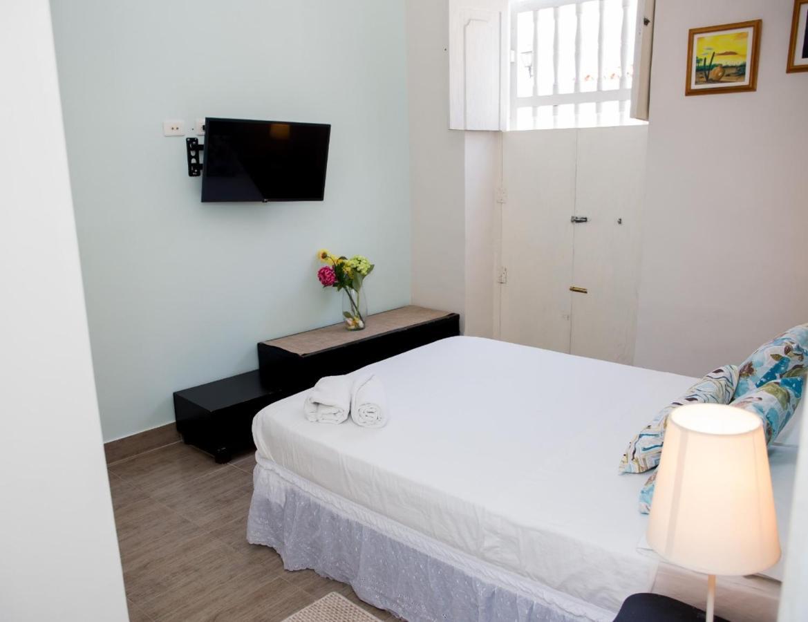 Casa Renacer Bed & Breakfast Cartagena ภายนอก รูปภาพ